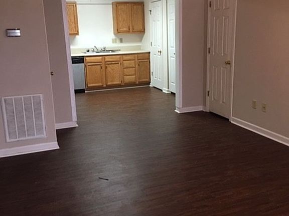 5th image of 220 Taliwa Gardens Dr SE