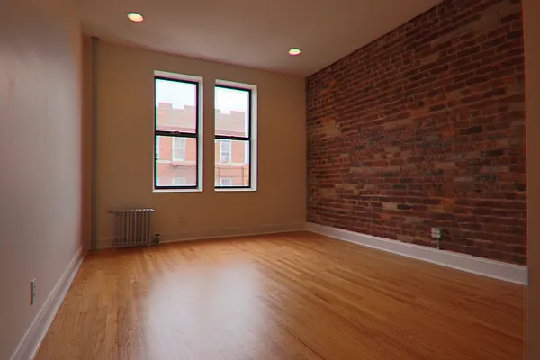 Rented by PMG Real Estate  | media 7