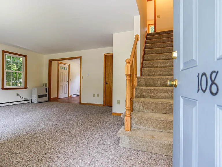 108 South St — Photo 4