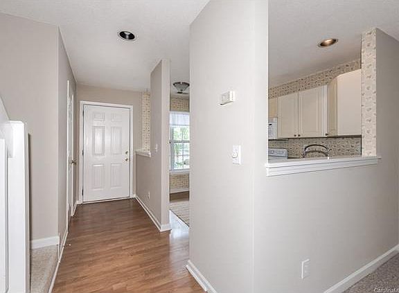 3rd image of 9367 Glenwater Dr #0