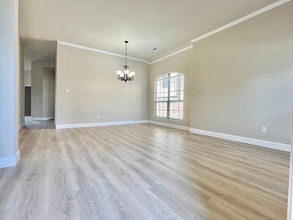 2nd image of 5313 Hampshire Dr