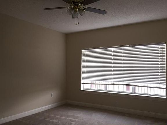 5th image of 7 Laguna St Unit 107