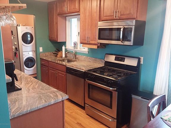 2nd image of 118 Silver Dr