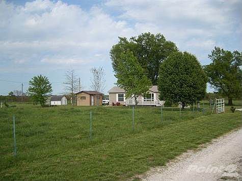 Fantastic setting with mature trees.