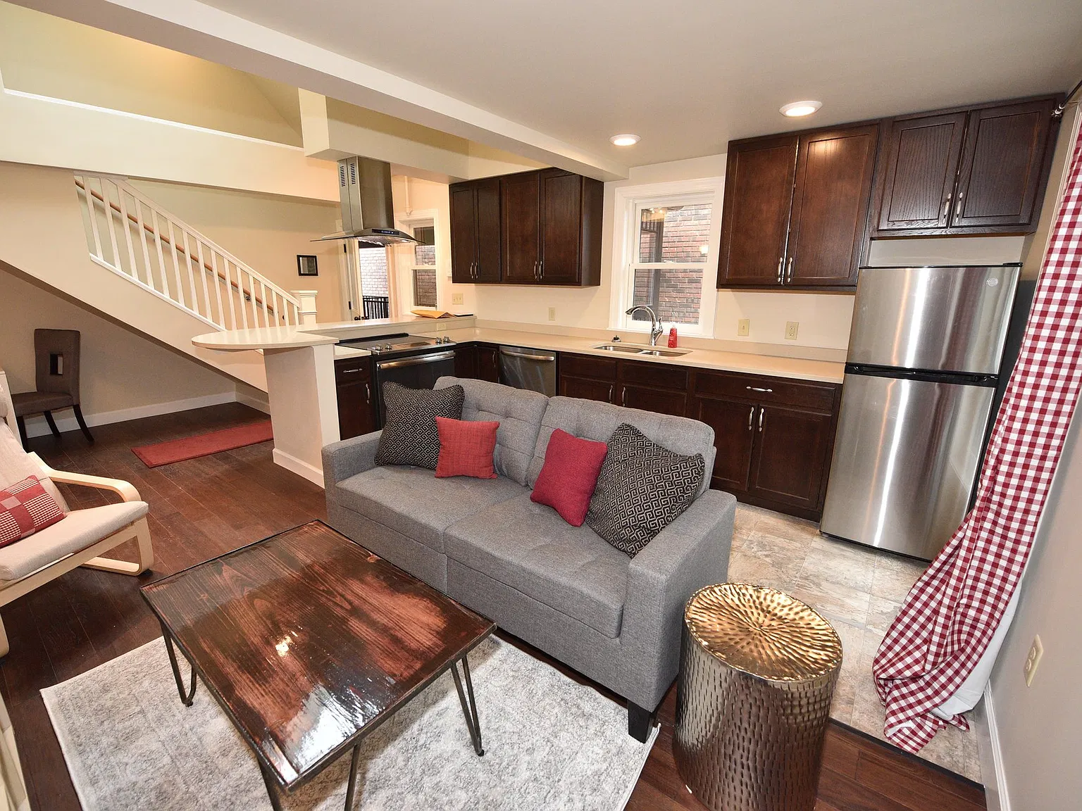 406 Stewart Ave - Apartment 3B — Photo 3