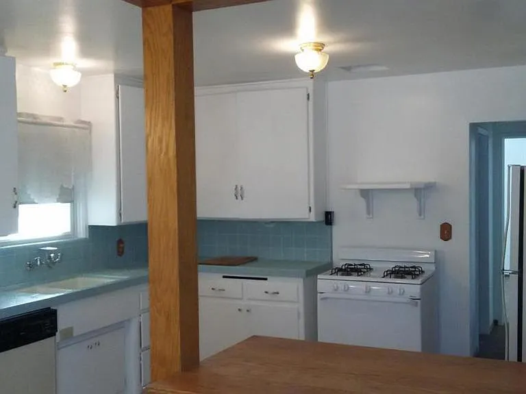 250 Lucada St — Photo 5