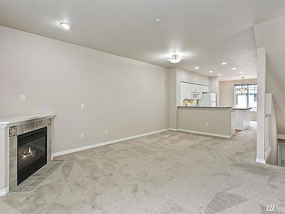 3rd image of 16125 Juanita Woodinville Way NE Unit 2004