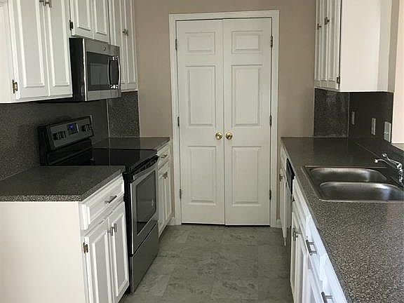 2nd image of 313 Longwood Trl