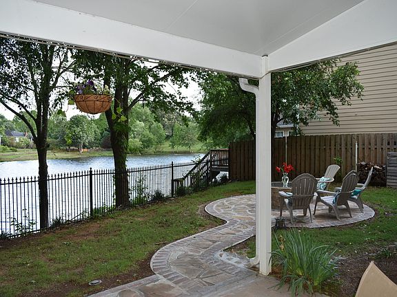 Patio w/Lake View