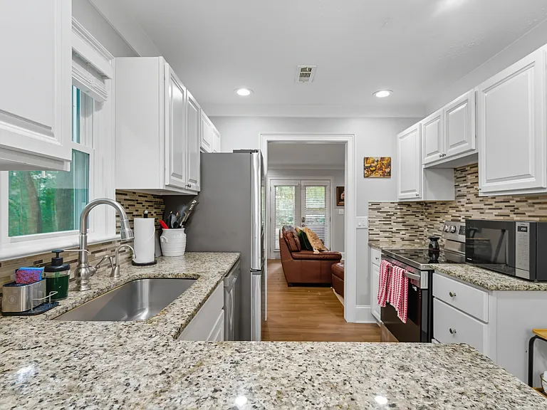 4541 Coopers Creek Pl SE — Photo 11