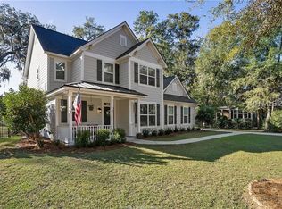 17 Laughing Gull Dr, Beaufort, SC 29907