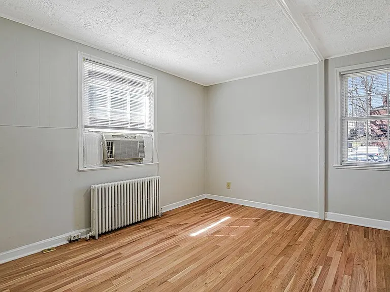 5700 Washington Blvd — Photo 12