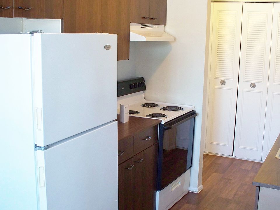1st image of 5550 Mall Dr W APT 3106