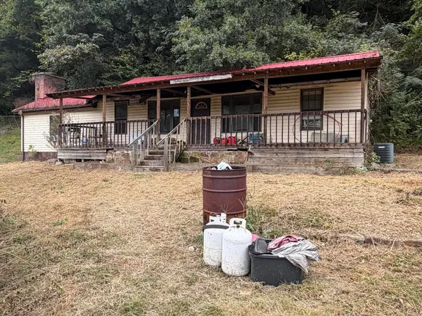 9845 Highway 987 Brownies Crk, Miracle, KY 40856