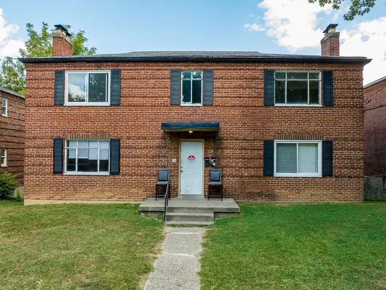 138 Glenridge Pl #B — Photo 1