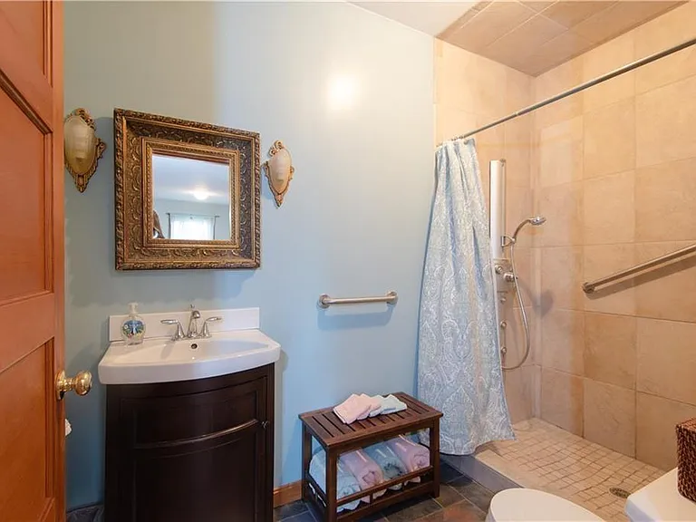 281 Wolcott Ave — Photo 11