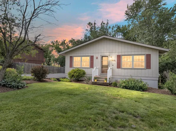 415 Plum St, Lake In The Hills, IL 60156