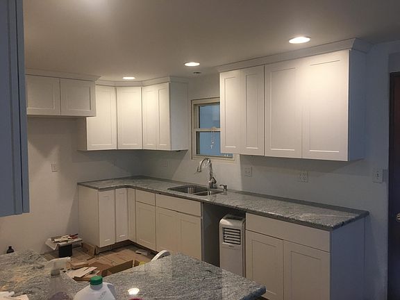 4th image of 71 Parkledge Dr