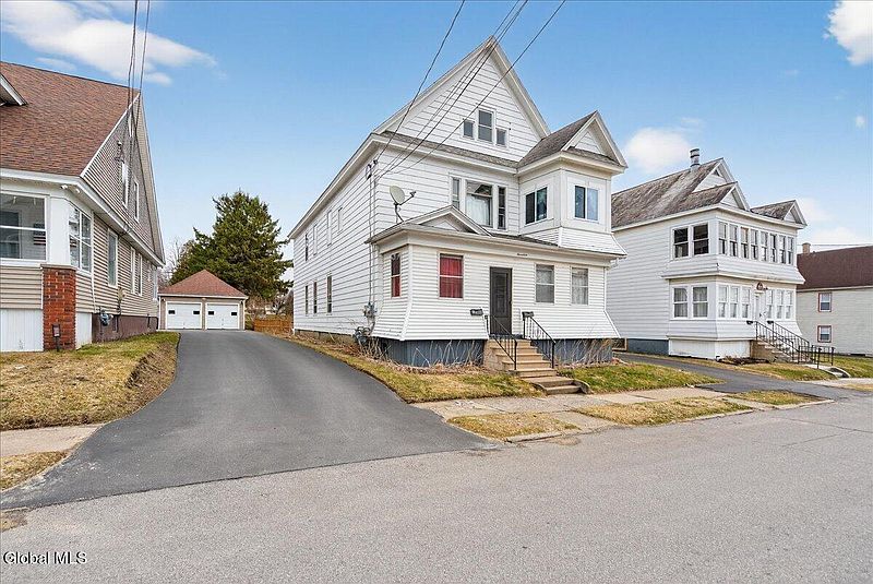 3rd image of 17 Hawk Street
