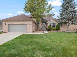 46271 Glen Eagle Dr, Shelby Township, MI
