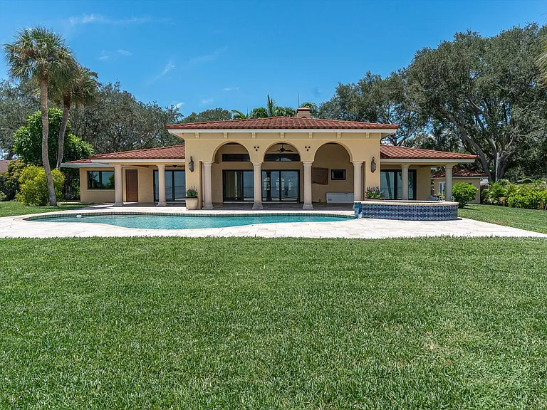 5810 Bahama Shores Dr S — Photo 69