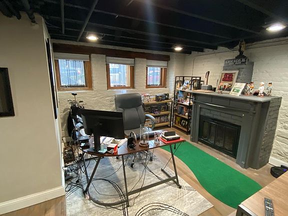 4th image of 2028 N Bissell St #G