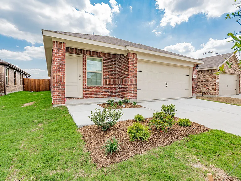 916 Sunrise Ln — Photo 36