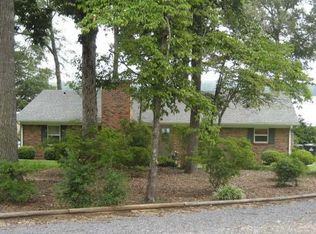 70 Shady Nook Dr, Deatsville, AL 36022