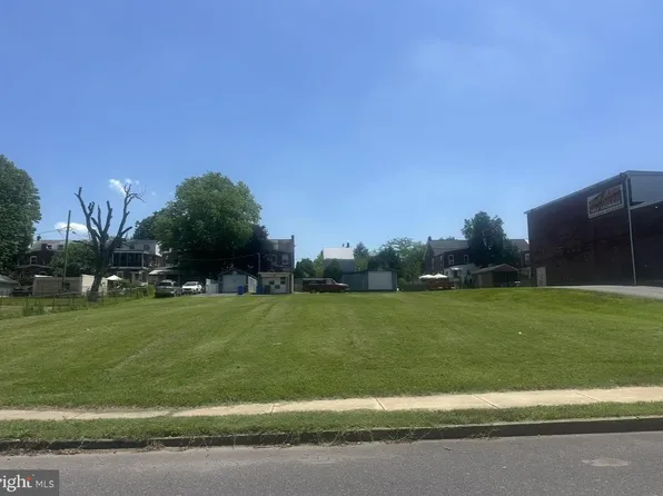 792 Spruce St, Pottstown, PA 19464