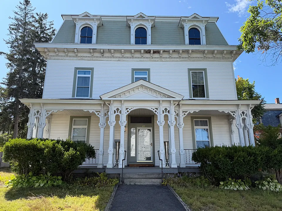 31 Merrimack St #3