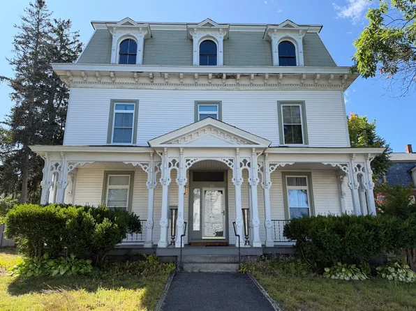 31 Merrimack St APT 3, Concord, NH 03301