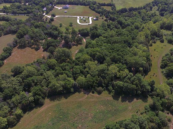 2nd image of 2618 E Farm Rd 22