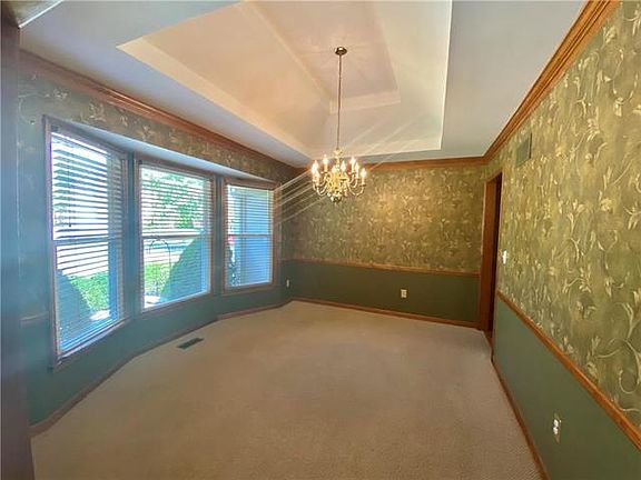4th image of 8709 N Beaman Ave