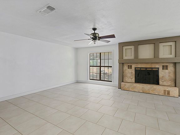 4th image of 670 Woodland Acres Drive