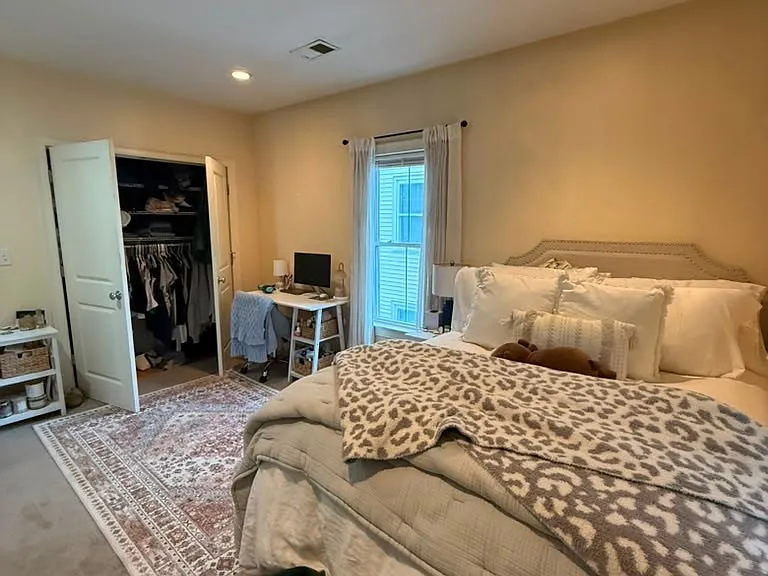25 Lothrop St #2U — Photo 3