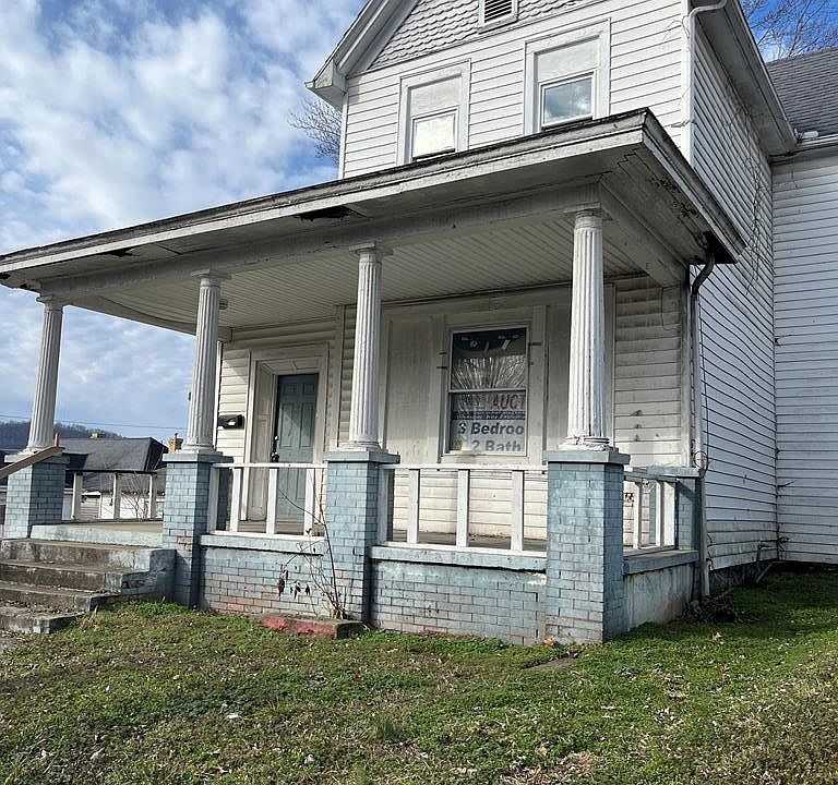 1st image of 1317 Lincoln St
