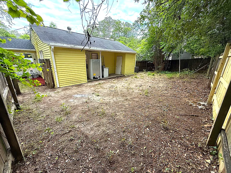 1917 Dogwood St — Photo 44