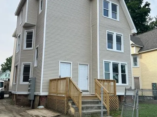 15-17 Greenwich St, Springfield, MA 01107