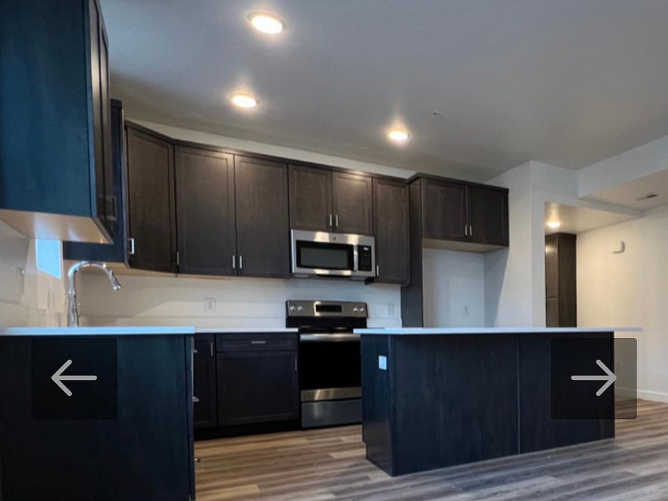 1st image of 8373 Iris Lumi Ln #204