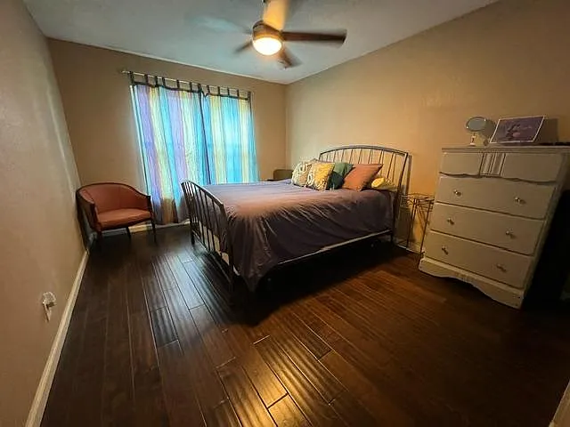 Loyola Ln — Photo 11