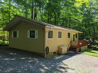 Packanack Dr N, Gouldsboro, PA 18424