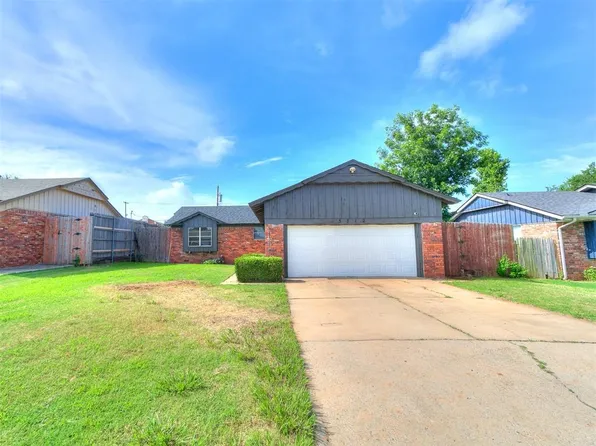 5712 NW 64th St, Warr Acres, OK 73132