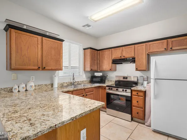 2300 E MAGMA Road #28, San Tan Valley, AZ 85143