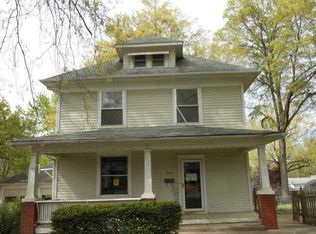 792 Michigan St, Leavenworth, KS 66048