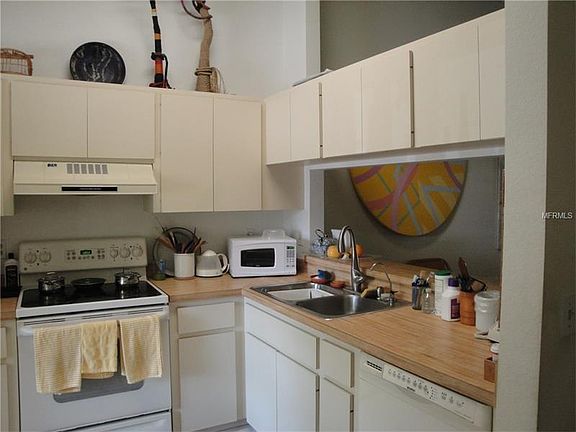 5th image of 8406 Gardens Cir
