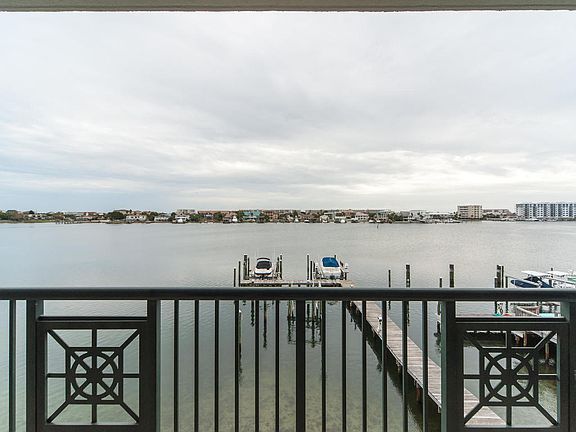3rd image of 602 Harbor Blvd Unit 202