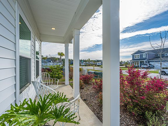 4th image of 189 Lucca Dr