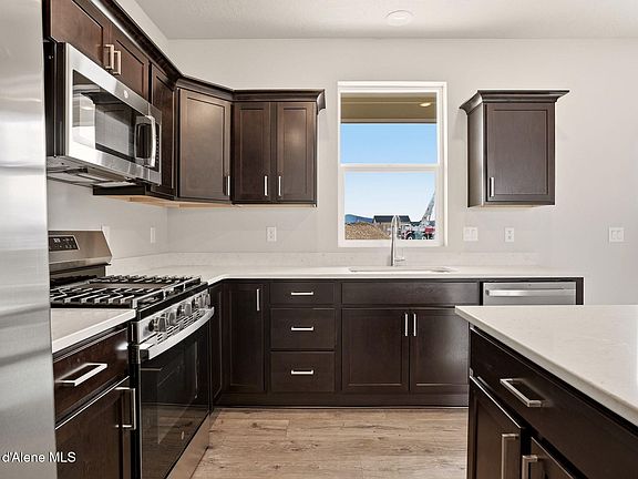 4th image of 3281 N Pale Fox St