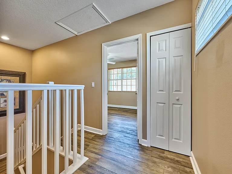 530 Commons Dr — Photo 30
