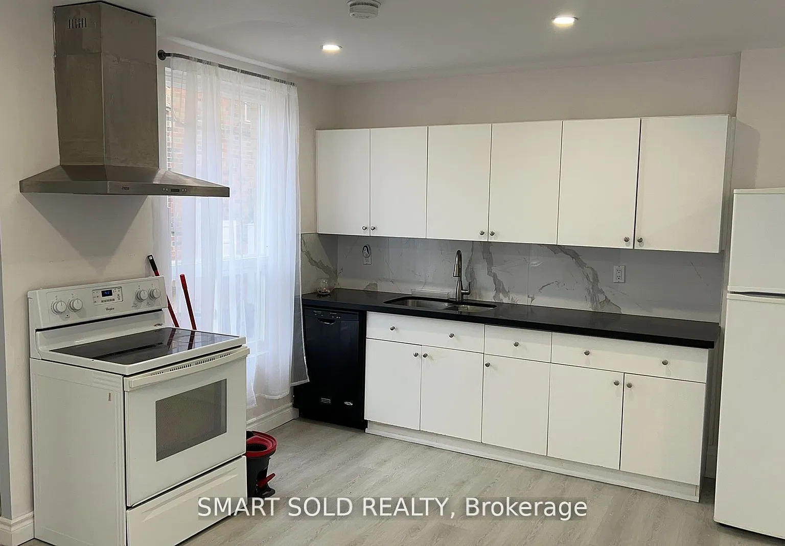 2 bed, $3,400 — Photo 4
